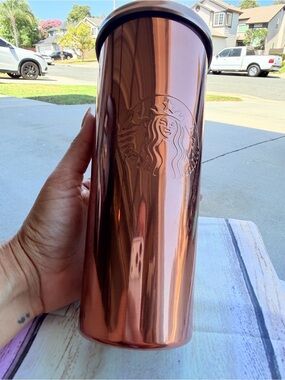 Starbucks Rose Gold Metallic  VENTI Tumbler